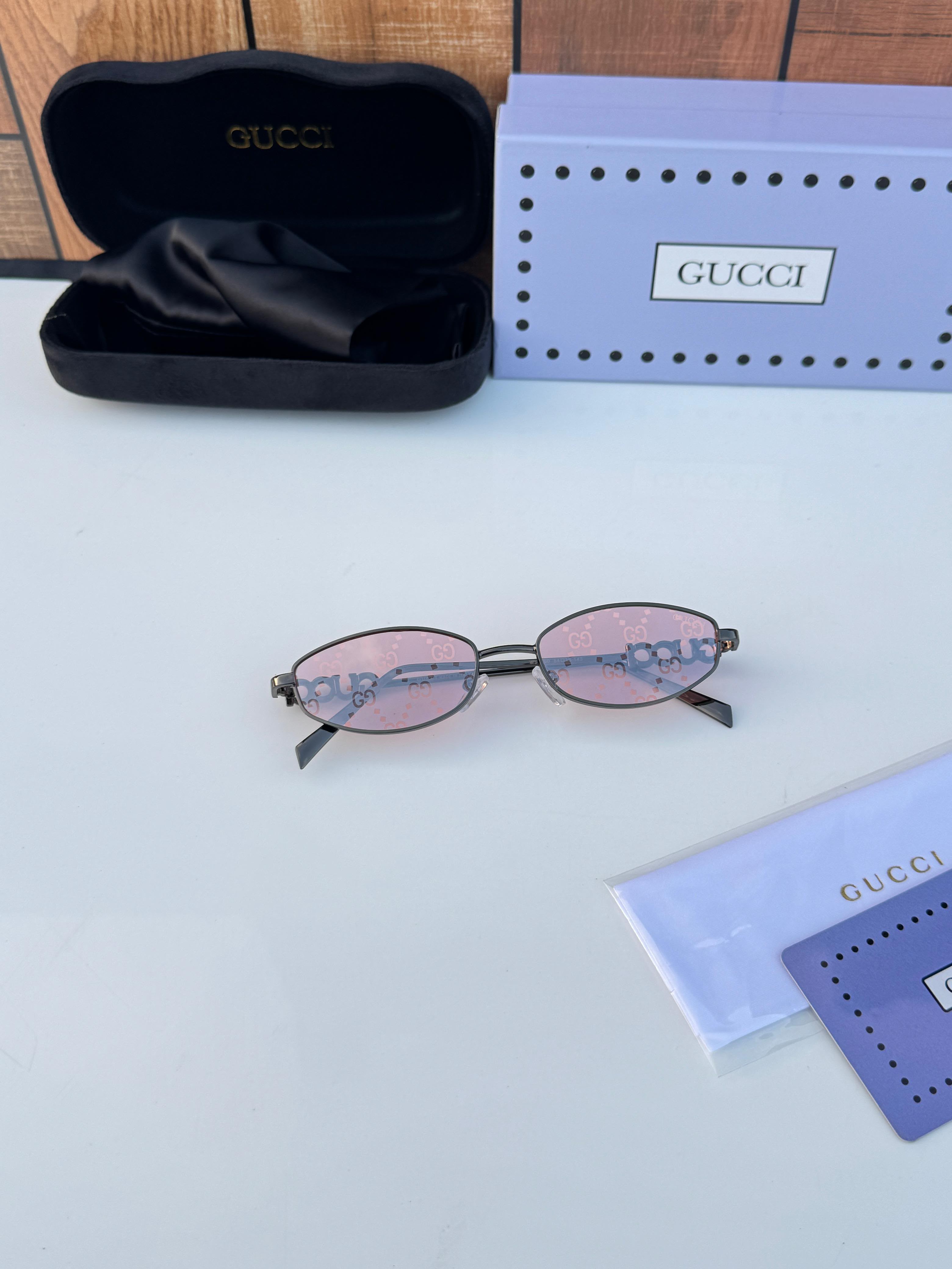 Gucci Sunglass