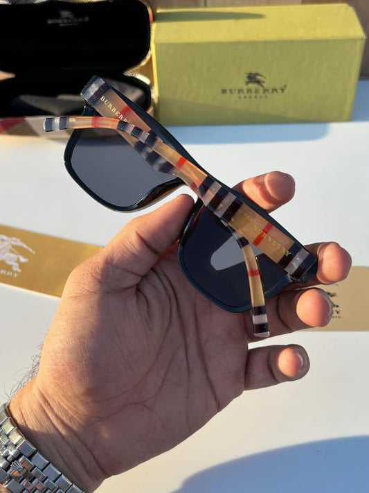 Burberry Sunglass